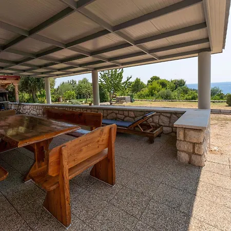 Dundo House By Interhome Rab Town