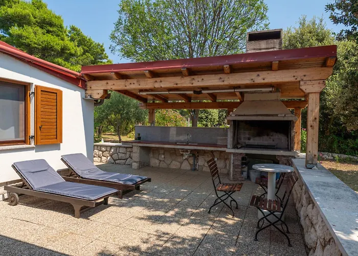 Casa vacanze Dundo House By Interhome Rab Town